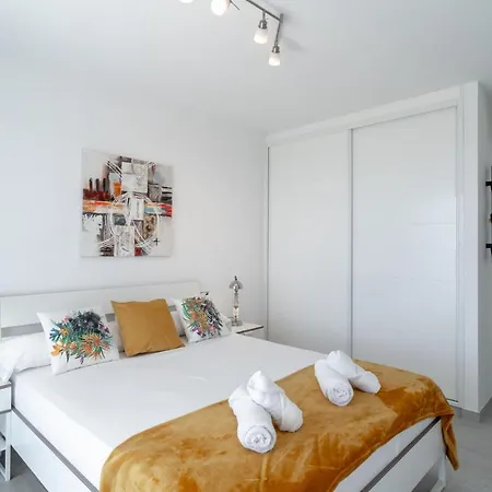 Luxuria Private Pool Vila *